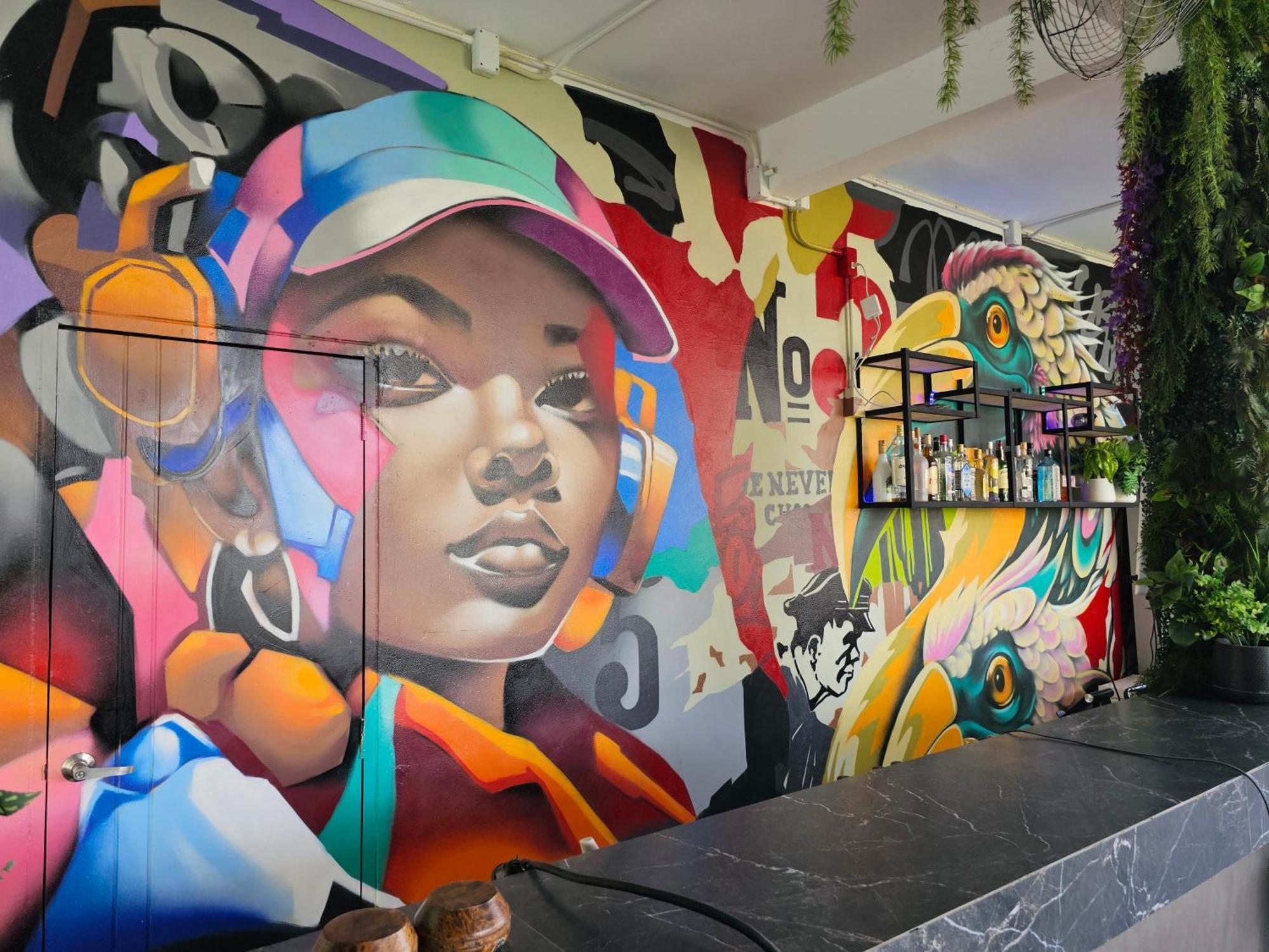 Urban Jungle Hostel Бангкок Екстер'єр фото