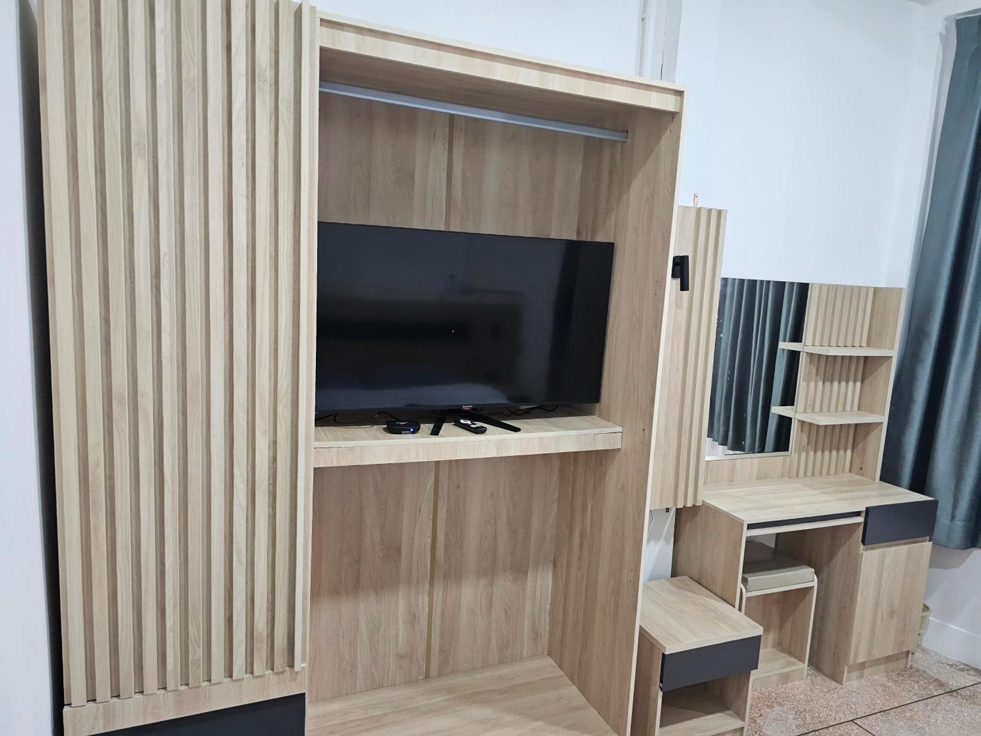 Urban Jungle Hostel Бангкок Екстер'єр фото
